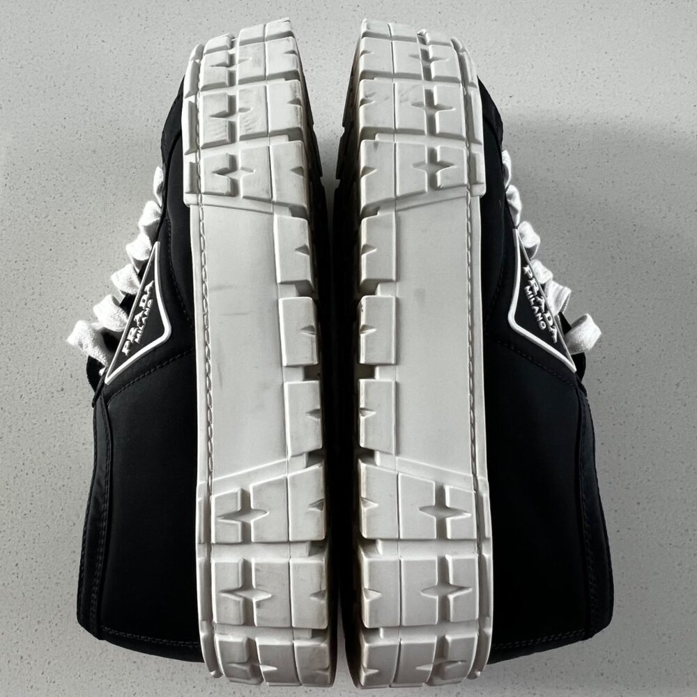 PRADA Re-Nylon Gabardine Logo Double Wheel 50mm BLACK Sneakers SIZE 38 - Picture 8 of 10